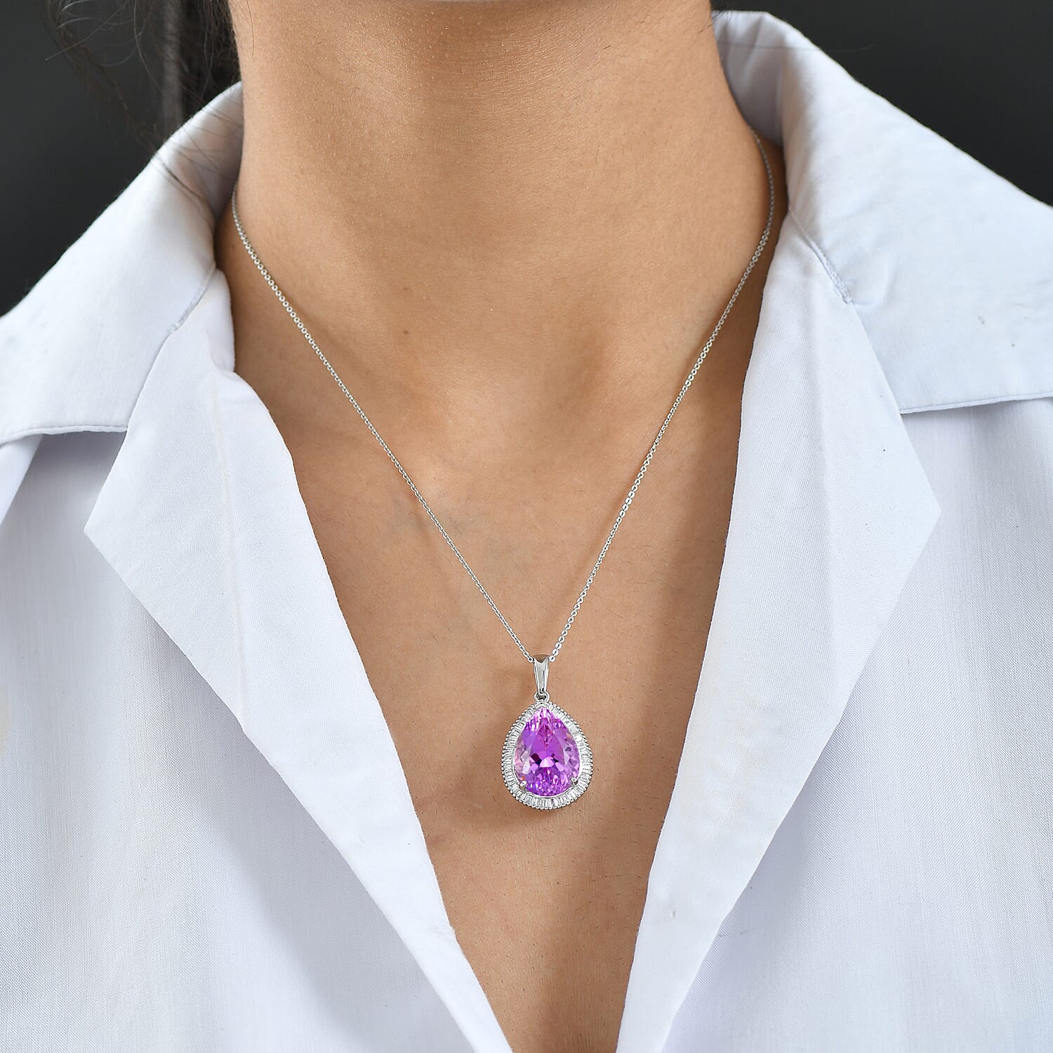 RHAPSODY 950 Platinum AAAA Kunzite  & Natural White Diamond (VS-E-F) Pendant 15.71 Ct, Platinum Wt. 6.39 Gms