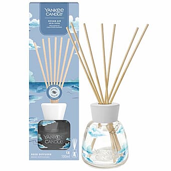 https://tjcuk.sirv.com/Products/83/1/8315815/Yankee-Candle-Reed-Diffuser-Ocean-Air_8315815.jpg?w=342&h=342