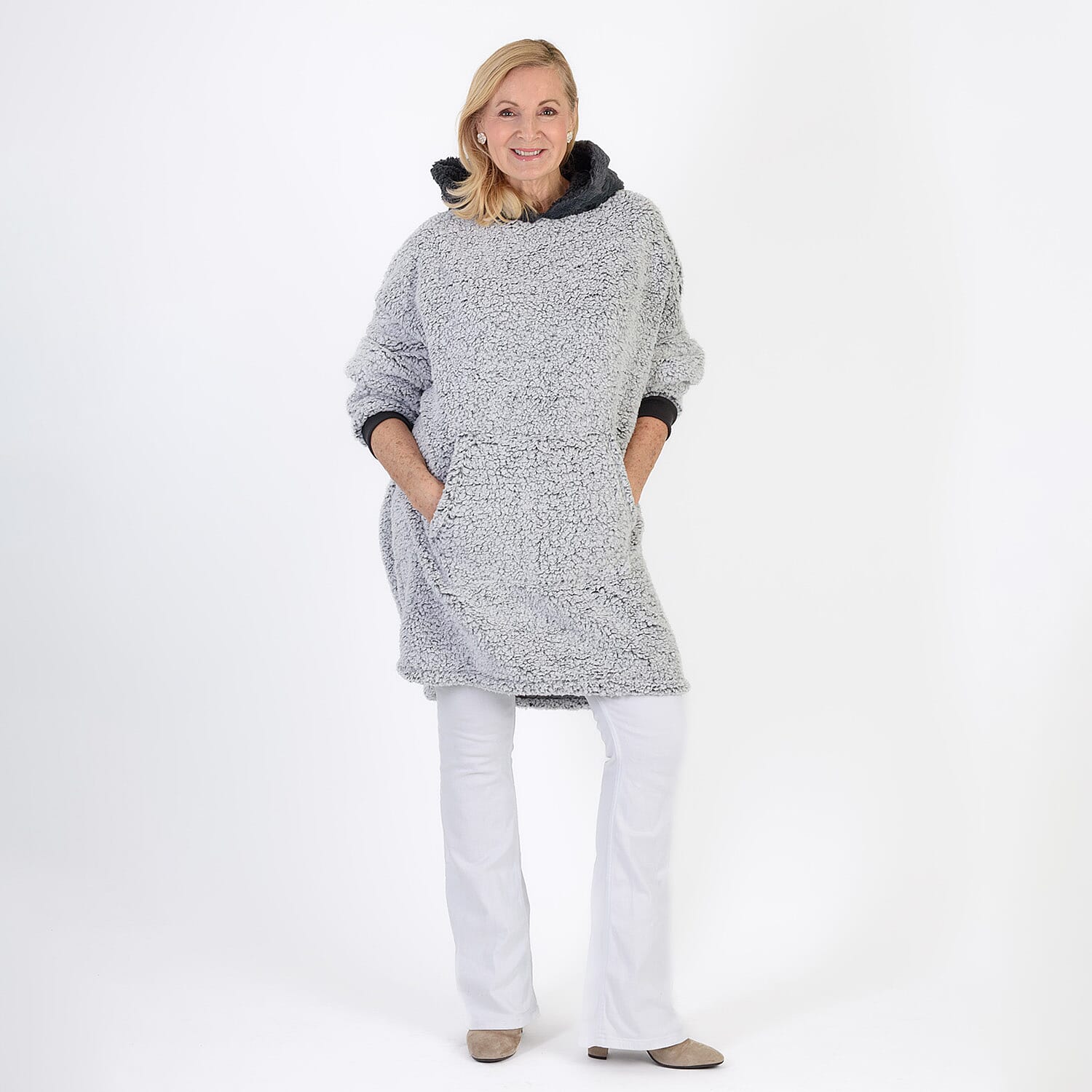 Slumber Hut - Soft Sherpa Style Hoodie (One Size) - Grey