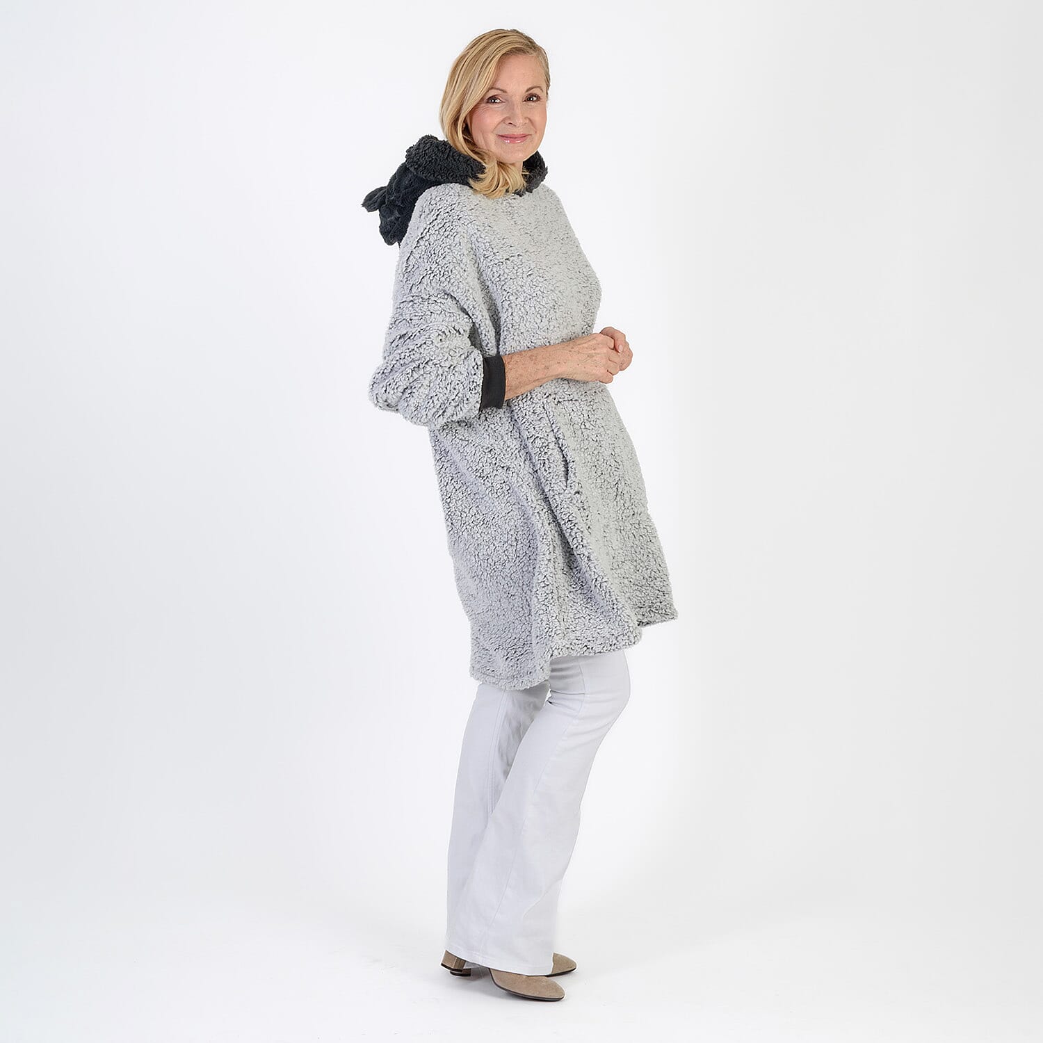 Slumber Hut - Soft Sherpa Style Hoodie (One Size) - Grey