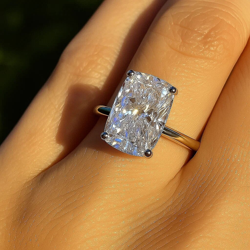 Luxuriant 950 Platinum IGI Certified Lab Grown Diamond (VS-EF) Solitaire Ring 3.00 Ct, Platinum Wt. 4.34 Gms.