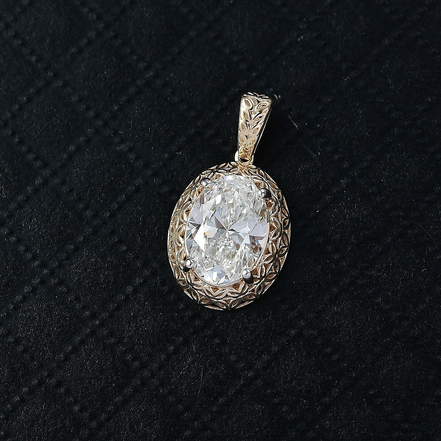 Luxuriant 9K Yellow Gold SGL Certified Lab Grown Diamond (SI-GH) Solitaire Pendant 2.00 Ct.