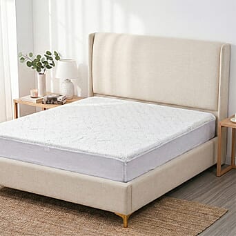 https://tjcuk.sirv.com/Products/83/2/8322480/LIVMORE-Silver-Infused-Jacquard-Waterproof-Mattress-Protector-King-150_8322480.jpg?w=342&h=342
