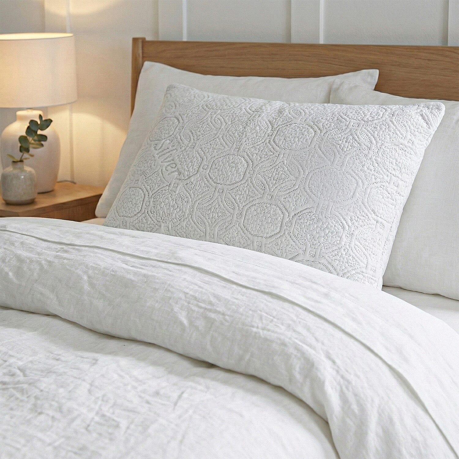 LIVMORE Silver-Infused Jacquard Waterproof Pillow Protector (50 x 75cm) - White