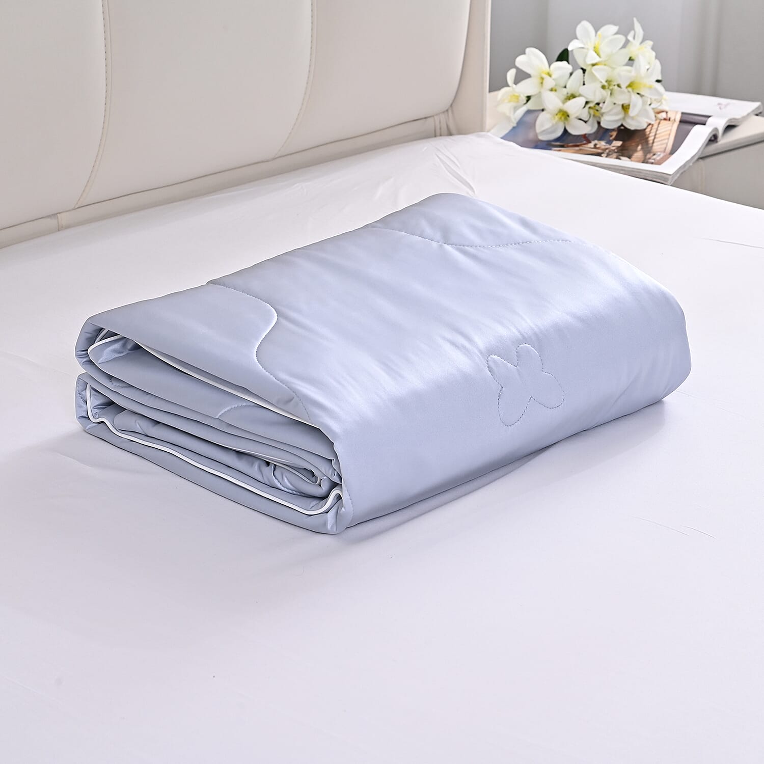 Livmore Cooling Silk Quilt (135 x 200 cm) - Light Grey