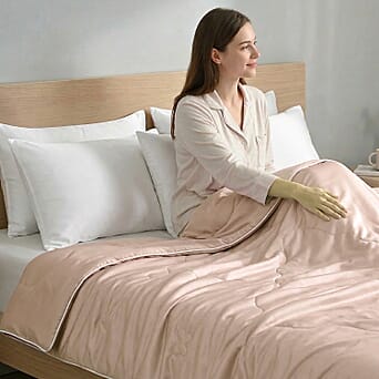 https://tjcuk.sirv.com/Products/83/2/8322529/Livmore-Beige-Nylon-Patterned-Quilt-135x200cm_8322529_3.jpg?w=342&h=342