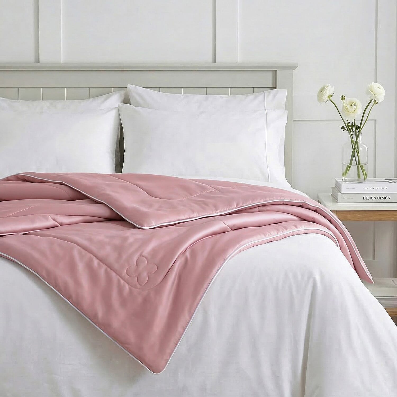 Livmore All Seasons Cooling Mulberry Silk Blend Quilt (Double, 135 x 200 cm) - Pink