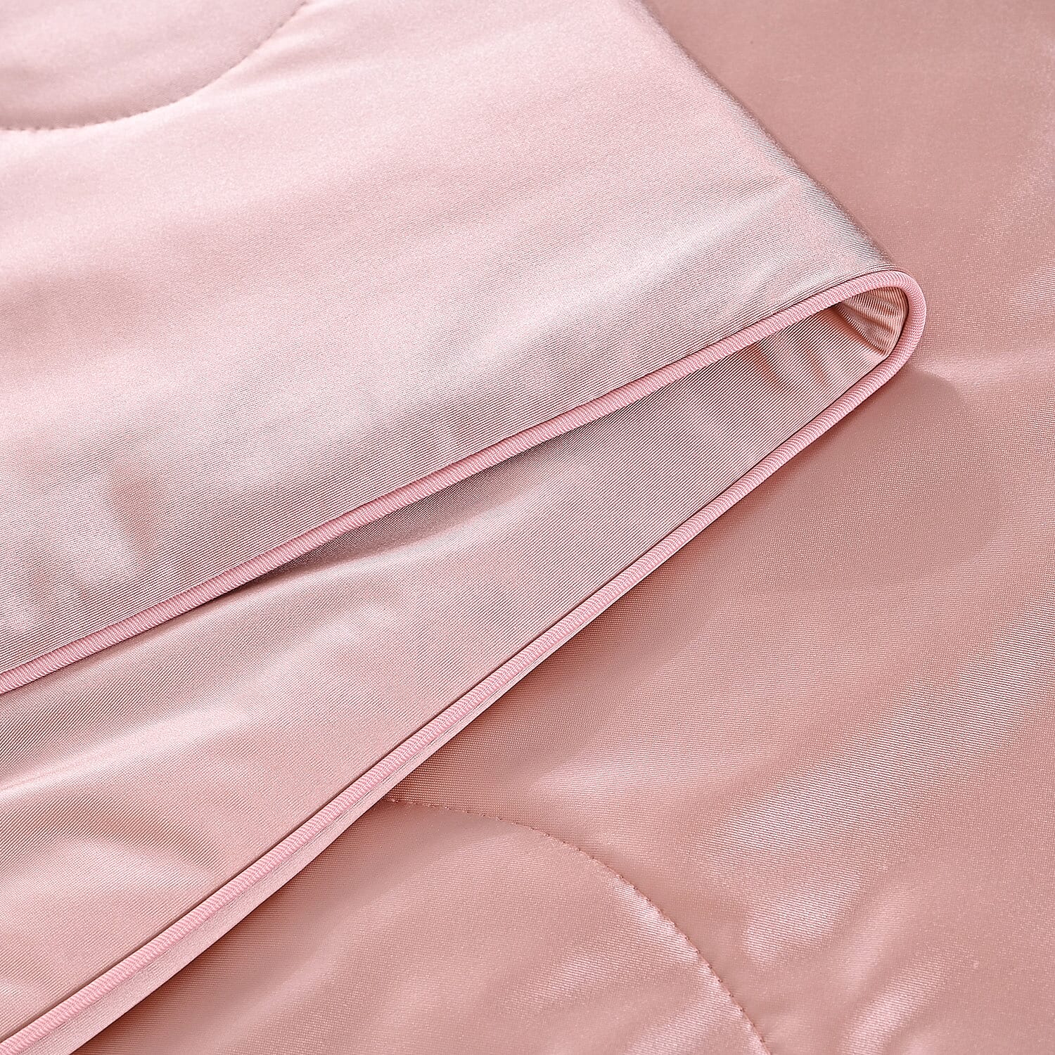 Livmore All Seasons Cooling Mulberry Silk Blend Quilt (Double, 135 x 200 cm) - Pink.
