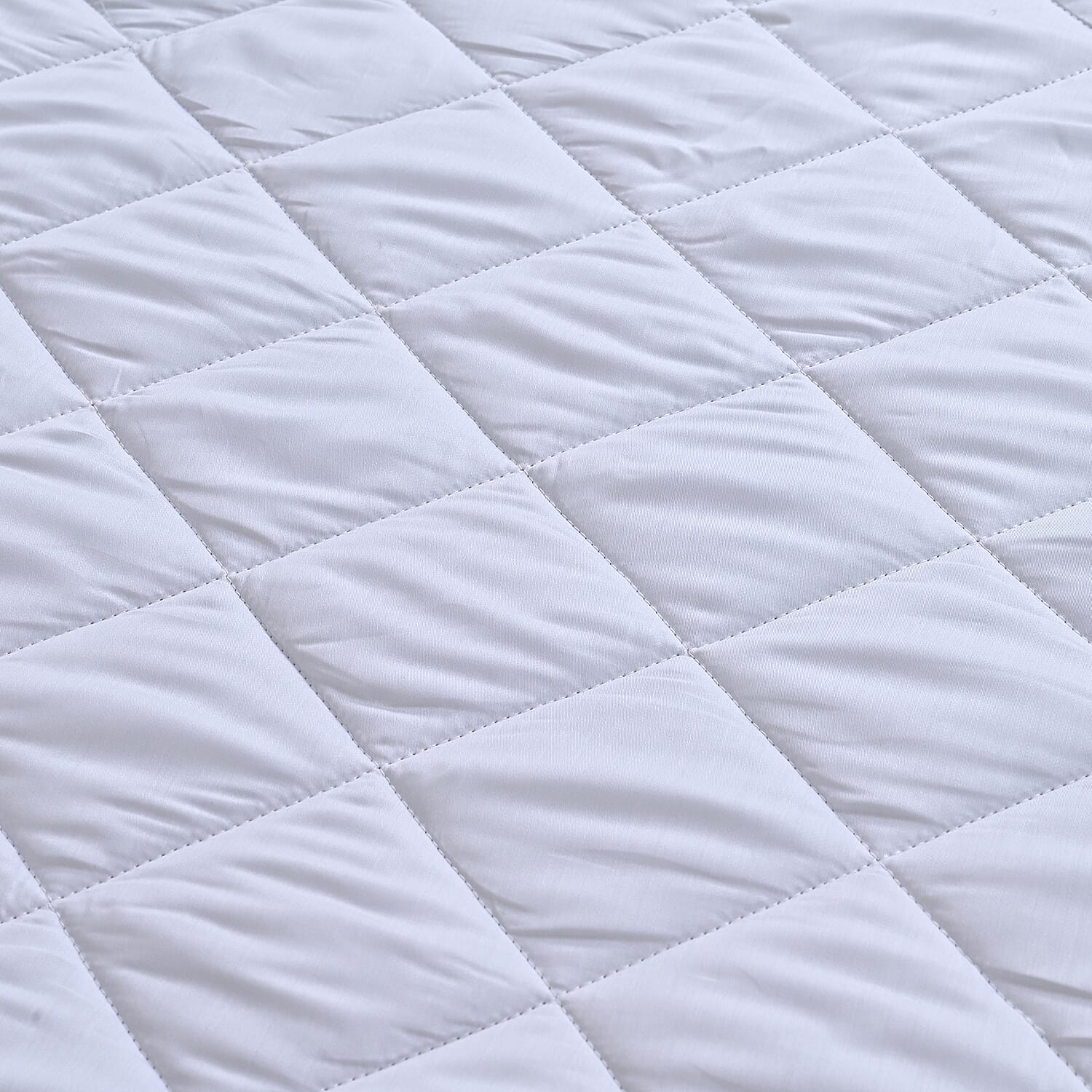 LIVMORE Premium Quilted Tencel 100% Waterproof Mattress Protector (135 x 190cm) Double - White