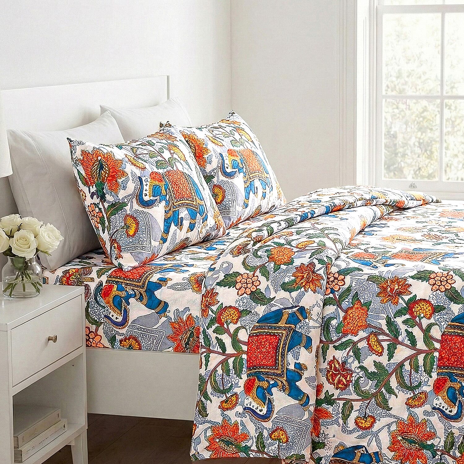 LIVMORE 4-Piece Floral Printed Microfiber Bedding Set - inc. Duvet Cover Deep Fitted Sheet & 2 Pillowcases