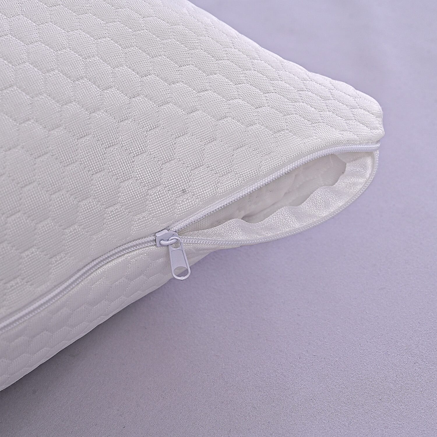 LIVMORE Cooling Pillowcase with Zipper (75 x 50cm) - White