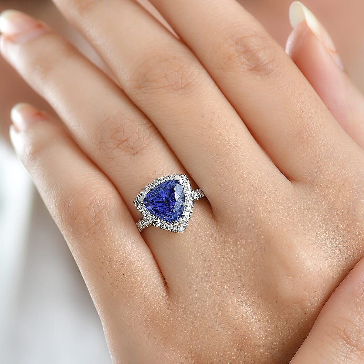 Rhapsody 950 Platinum AAAA Tanzanite White Diamond EF, VS Halo Ring, Platinum Wt.5.65 Gms  3.715  Ct.