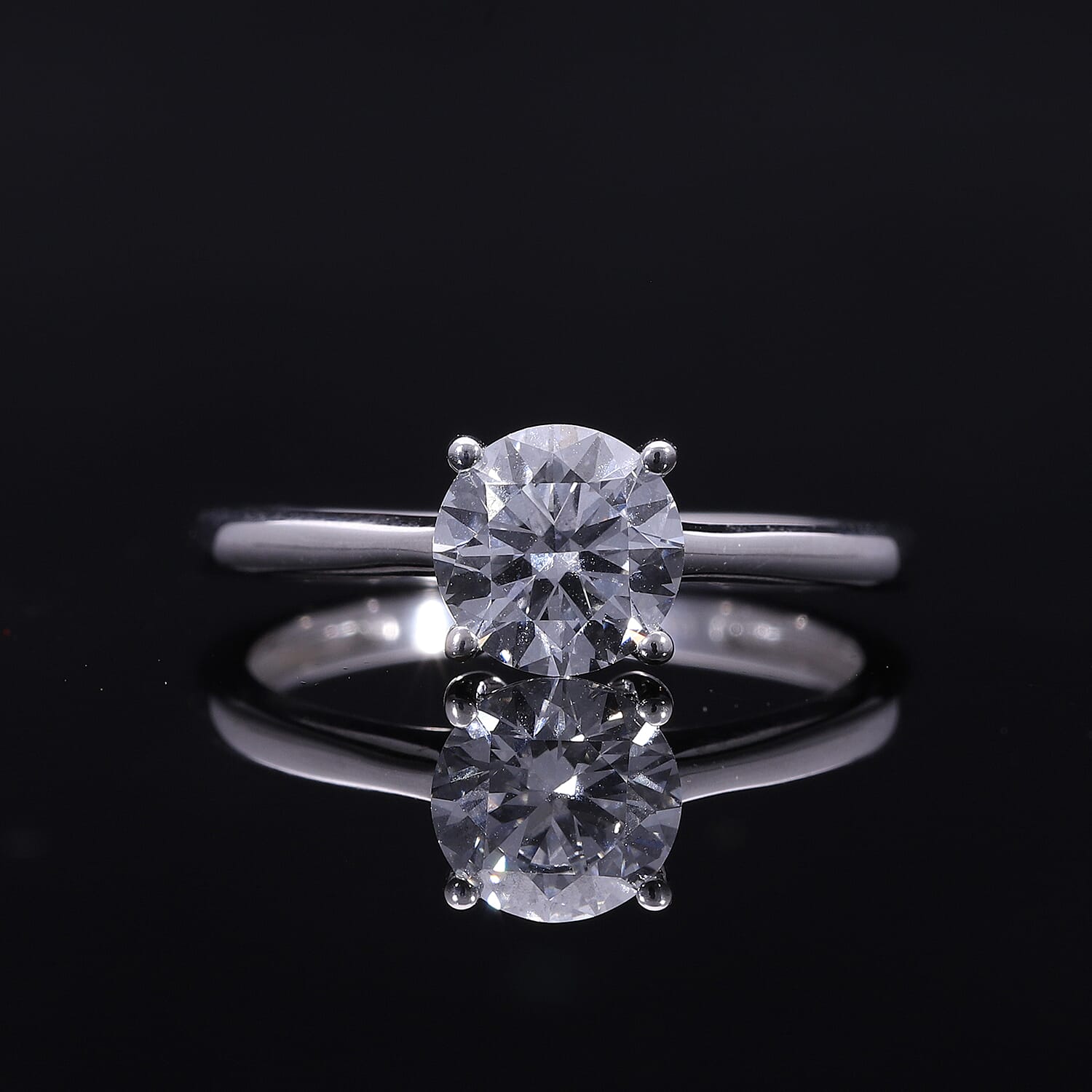 Luxuriant 950 Platinum IGI Certified Internally Flawless (IF-D) Lab Grown Diamond Round Cut 1.00 Ct.