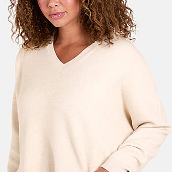 https://tjcuk.sirv.com/Products/83/4/8341815/QED-London-V-Neck-Embellished-Pocket-Jumper-One-Size-Ivory_8341815.jpg?w=342&h=342