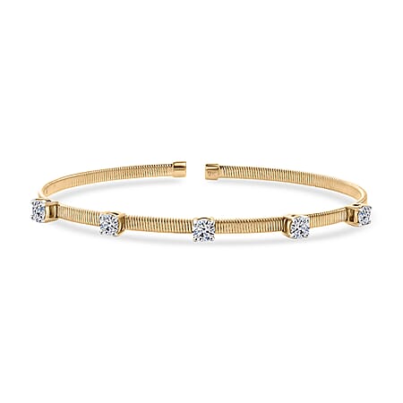 LUXURIANT 1.27 Ct. Lab Grown Diamond Bangle Bangle in 9K Yellow Gold, SGL Certified LUXURIANT 1.27 Ct. Lab Grown Diamond Bangle Bangle in 9K Yellow Gold, SGL Certified