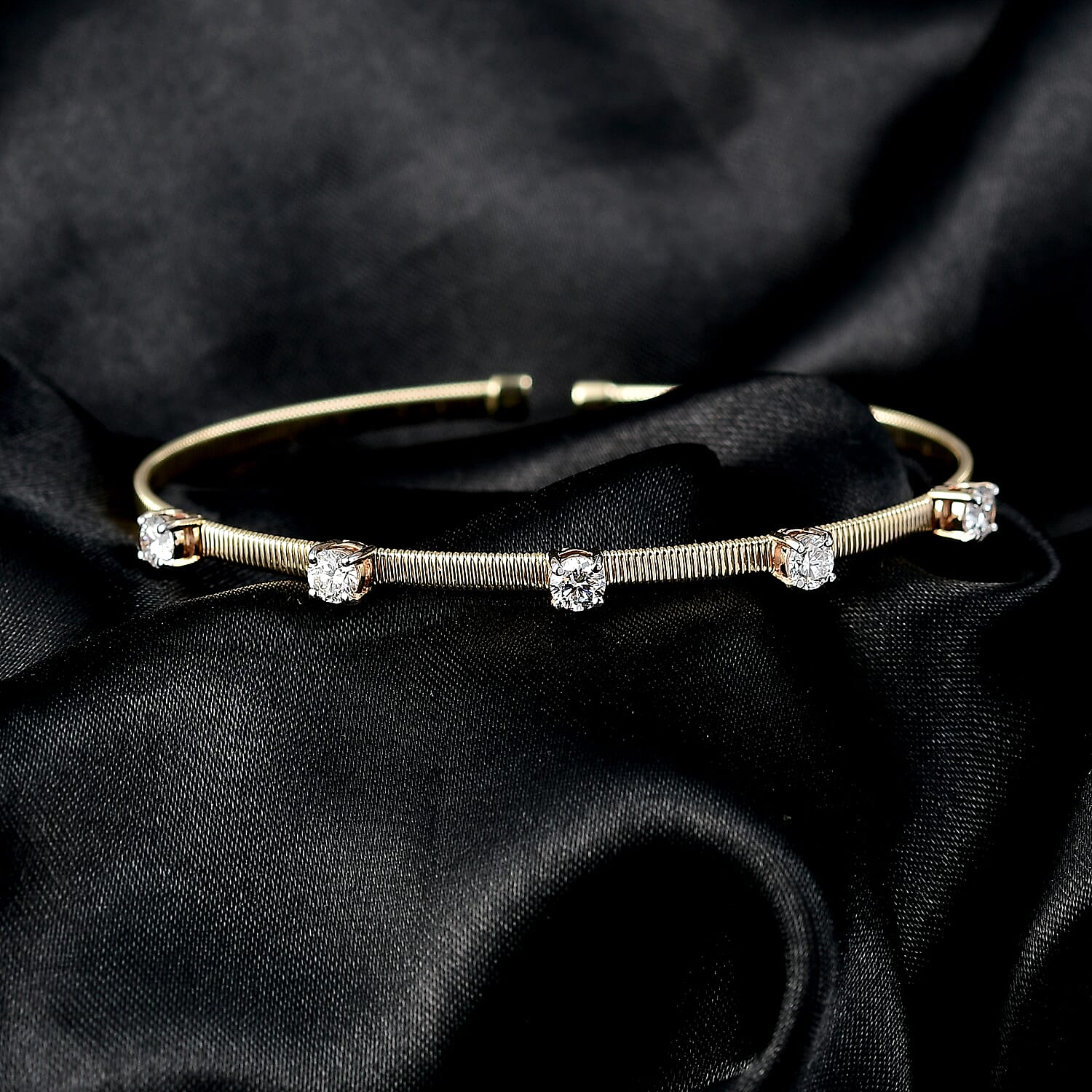 Luxuriant 9K Yellow Gold SGL Certified Lab Grown Diamond (VS-EF) Full Bangle (Size 7.5) 1.27 Ct.