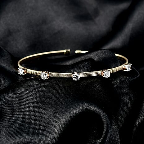 Luxuriant 9K Yellow Gold SGL Certified Lab Grown Diamond (VS-EF) Bangle (Size 7.5) 1.25 Ct. 3.10 gram