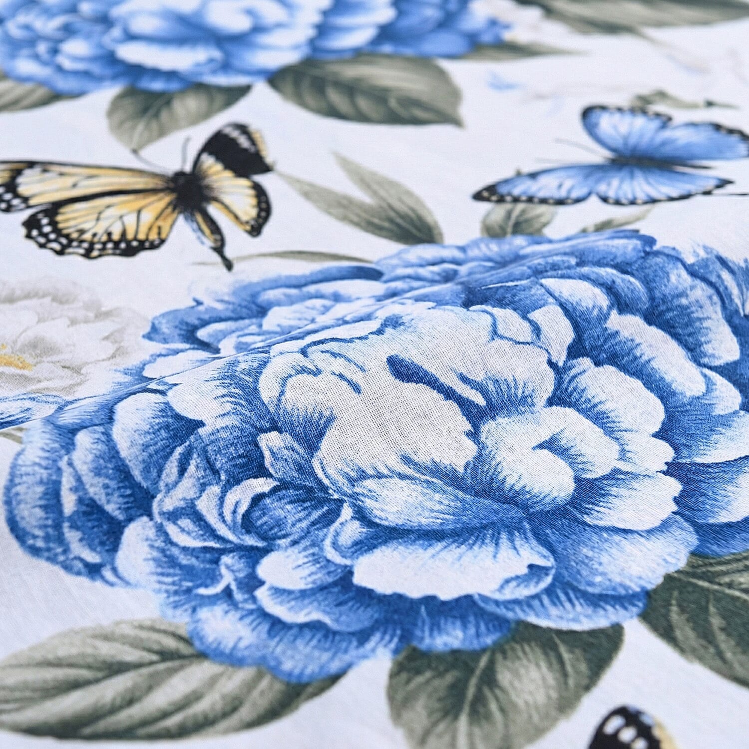 LIVMORE 3-Piece Set - Floral Print Fitted Sheet with Two Matching Pillowcases