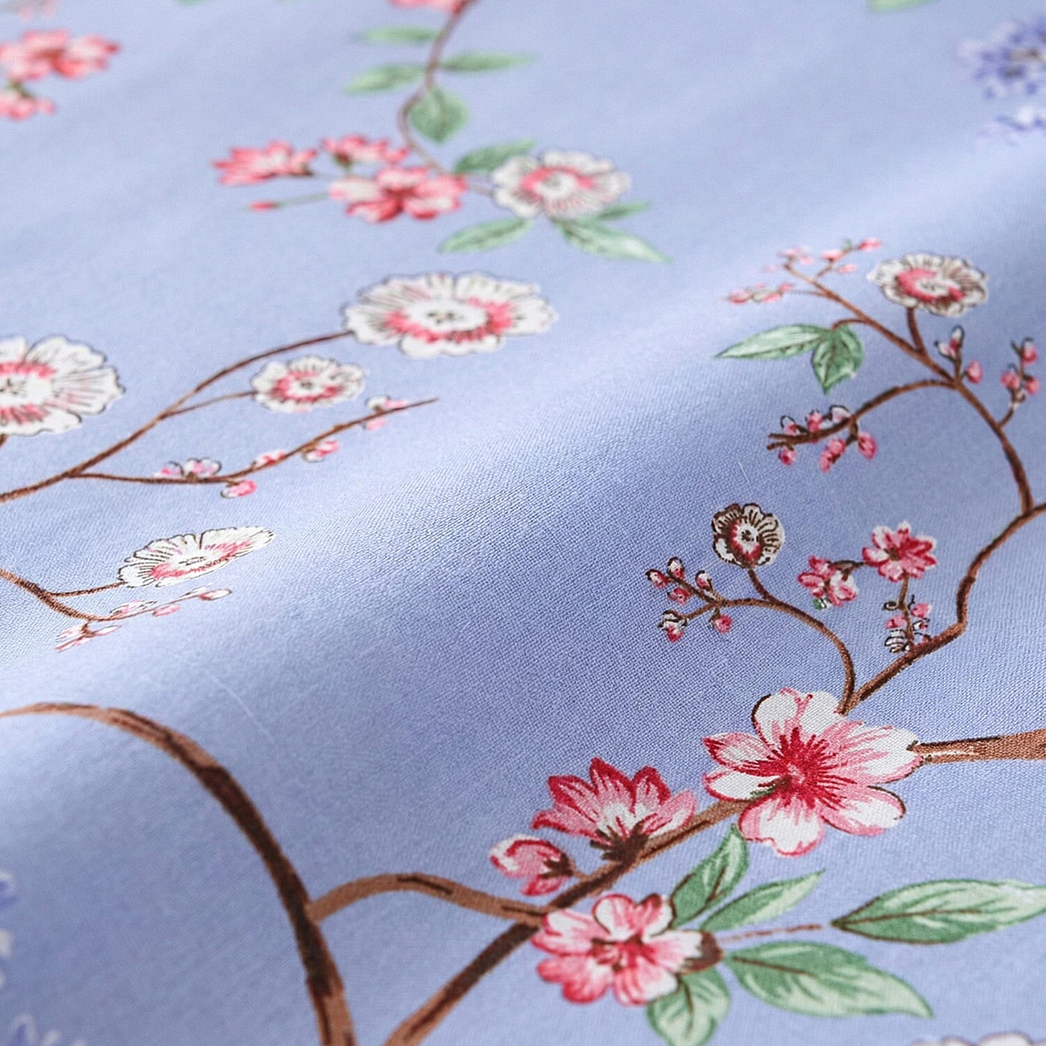 LIVMORE 3-Piece Set - Floral Print Fitted Sheet with Two Matching Pillowcases