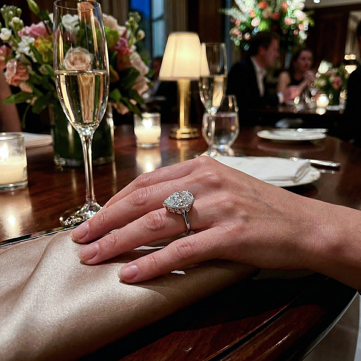 Collectors Edition - Luxuriant 950 Platinum IGI Certified Lab Grown Diamond (VS-EF) Ring 10.00 Ct, Platinum Wt. 7.21 Gms.