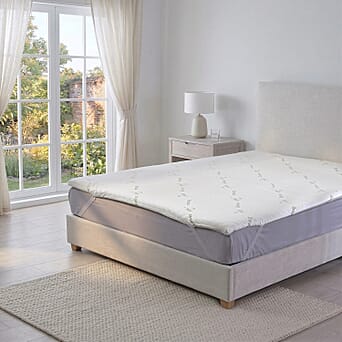 https://tjcuk.sirv.com/Products/83/5/8357105/Hush-Haven-Patterned-Mattress-Pad-Size-190x4-cm-White-White_8357105_1.jpg?w=342&h=342