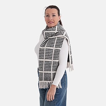 https://tjcuk.sirv.com/Products/83/5/8357217/La-Marey-Patterned-Scarf-Size-One-Size-Black-Beige_8357217_2.jpg?w=342&h=342