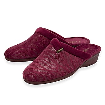 https://tjcuk.sirv.com/Products/83/5/8357300/Lotus-Ladies-Slipper-Size-40-BORDO_8357300.jpg?w=342&h=342