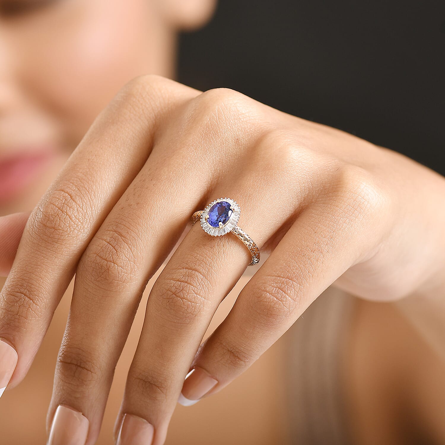 9K Yellow Gold AAA Tanzanite, White Diamond Main Stone With Surrounding Stone Ring, Gold Wt.1.25 Gms  1.269  Ct.