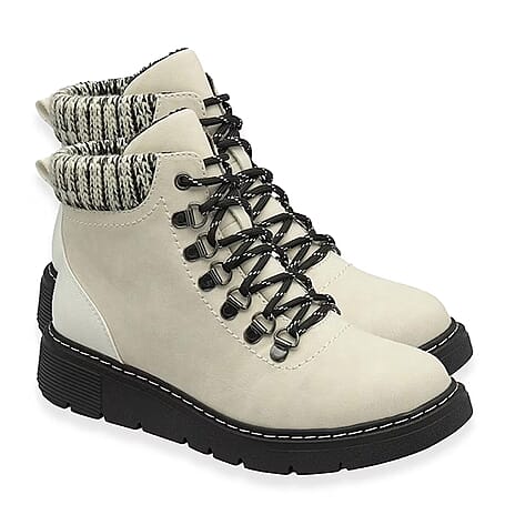 Lotus Womens Myrtle Waterproof Ankle Boot (Size 4) - Cream