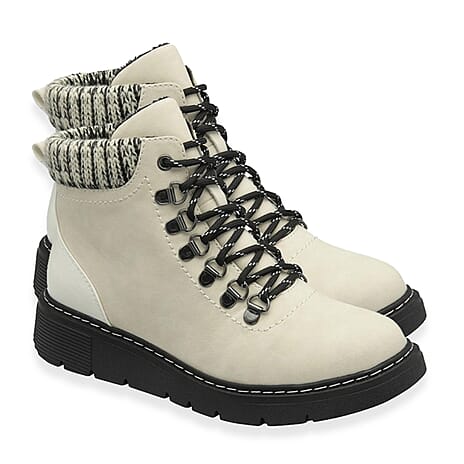 Lotus Womens Myrtle Waterproof Ankle Boot (Size 5) - Cream