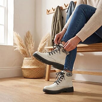 https://tjcuk.sirv.com/Products/83/5/8358672/Lotus-Womens-Myrtle-Waterproof-Ankle-Boot-Size-5-Cream_8358672_2.jpg?w=342&h=342