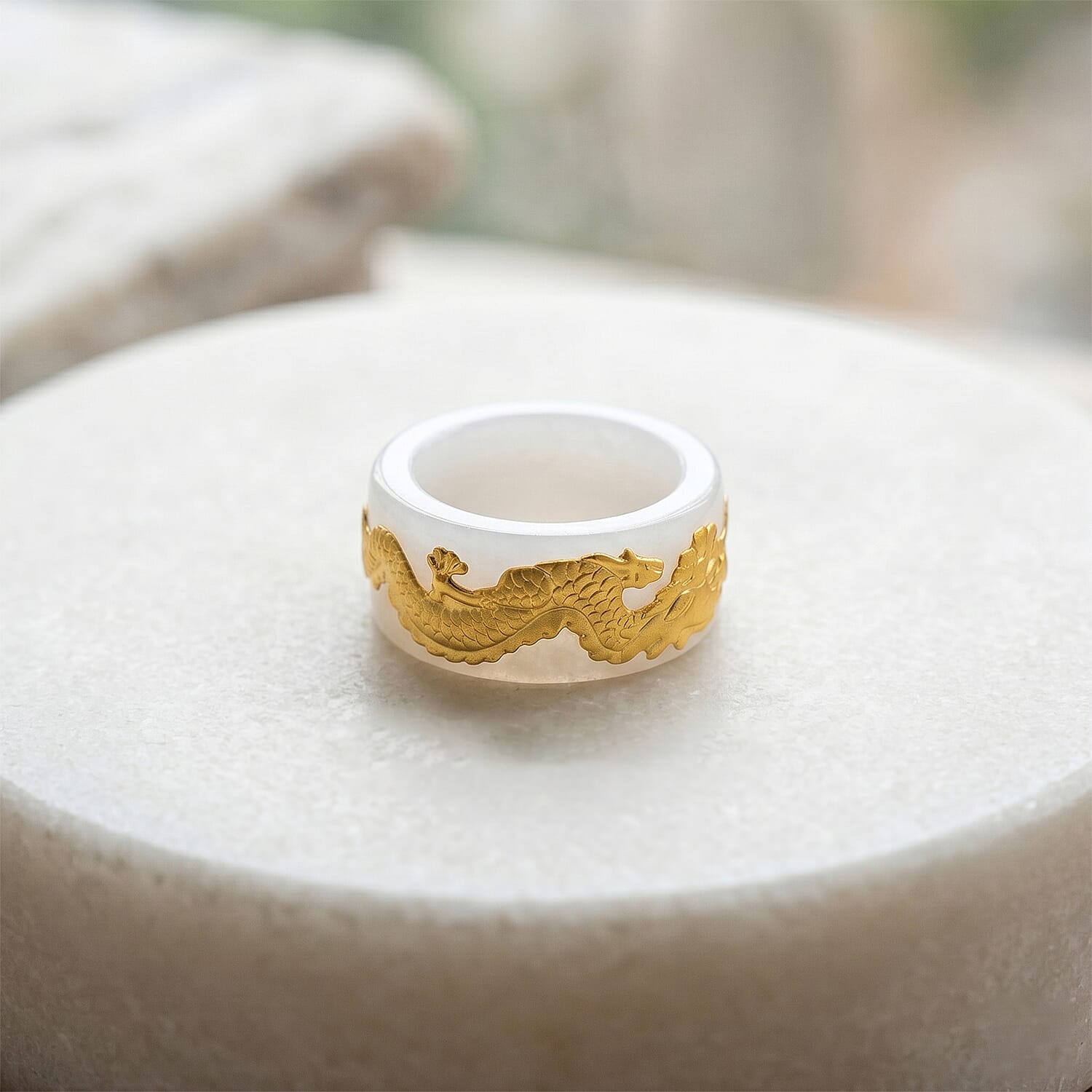 24K Yellow Gold White Jade Drgon Band Ring 35.00 Ct.