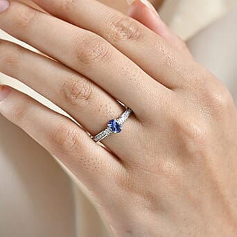 https://tjcuk.sirv.com/Products/83/6/8363405/Tanzanite-Moissanite-Main-Stone-With-Side-Stone-Ring-in-Platinum-Overl_8363405_2.jpg?w=342&h=342
