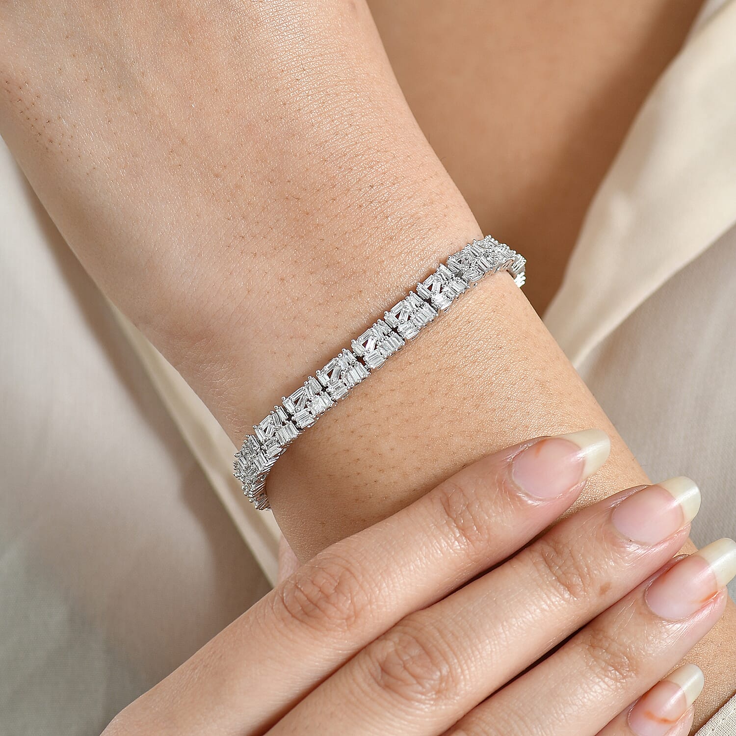 Luxuriant Lab Grown Diamond (SI-GH) Cluster Bracelet (Size 7.5) with GB Lock Box in Rhodium Overlay Sterling Silver 5.02 Ct, Silver Wt. 12.90 Gms.