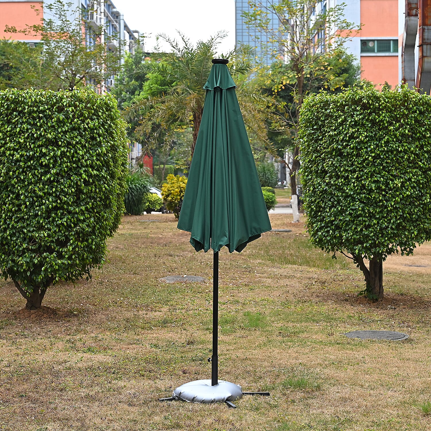 BB Designs LED Patio Umbrella - Solar Powered Warm White Light Parasol (2.7m) - Green - White