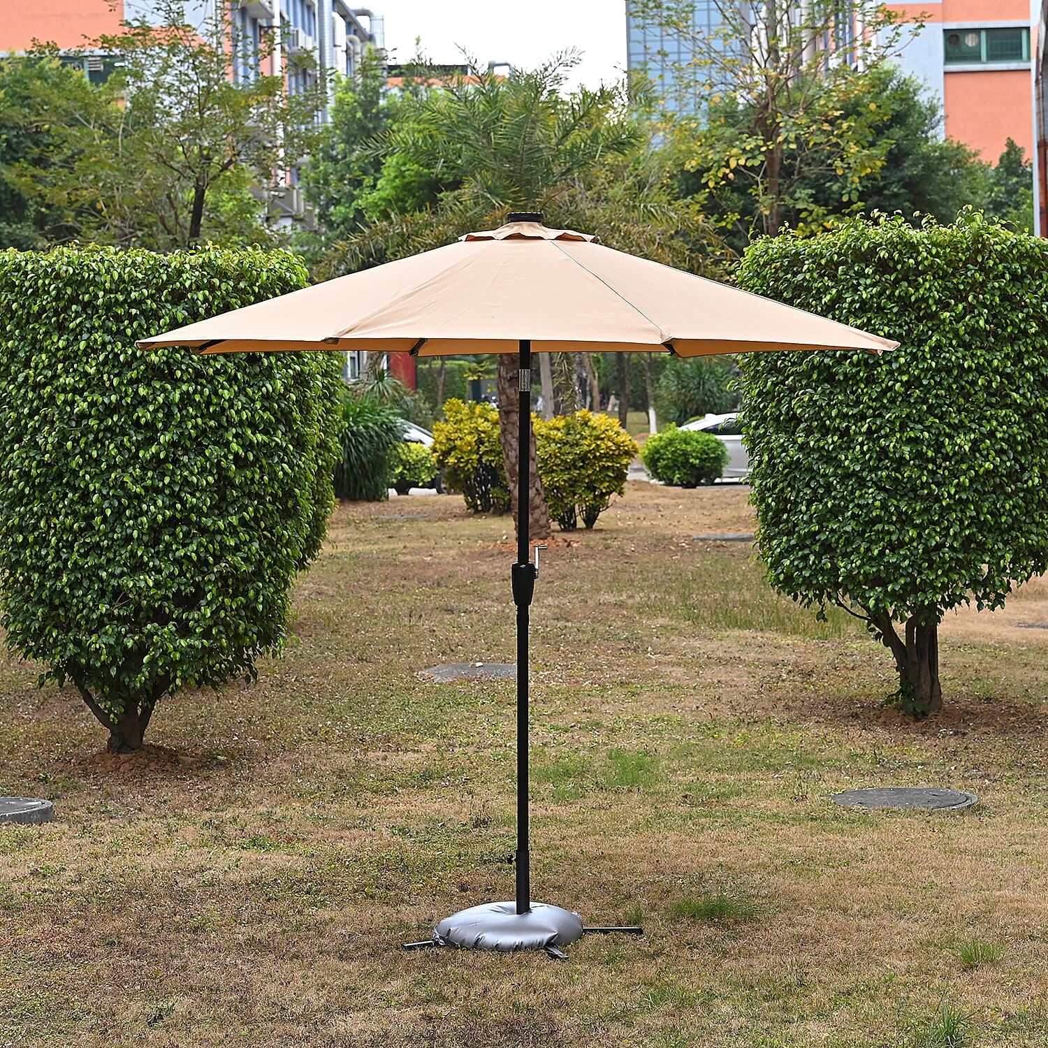 BB Designs LED Patio Umbrella - Solar Powered Warm White Light Parasol (2.7m) - Beige - White