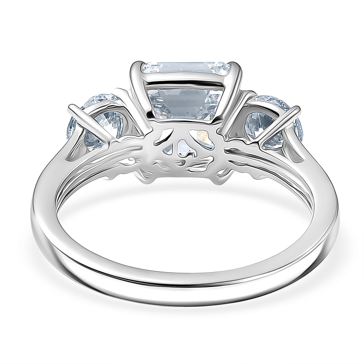 Luxuriant 950 Platinum VS Lab Grown Diamond VS 3 Stone Ring, Platinum Wt.5.5 Gms  4.060  Ct.