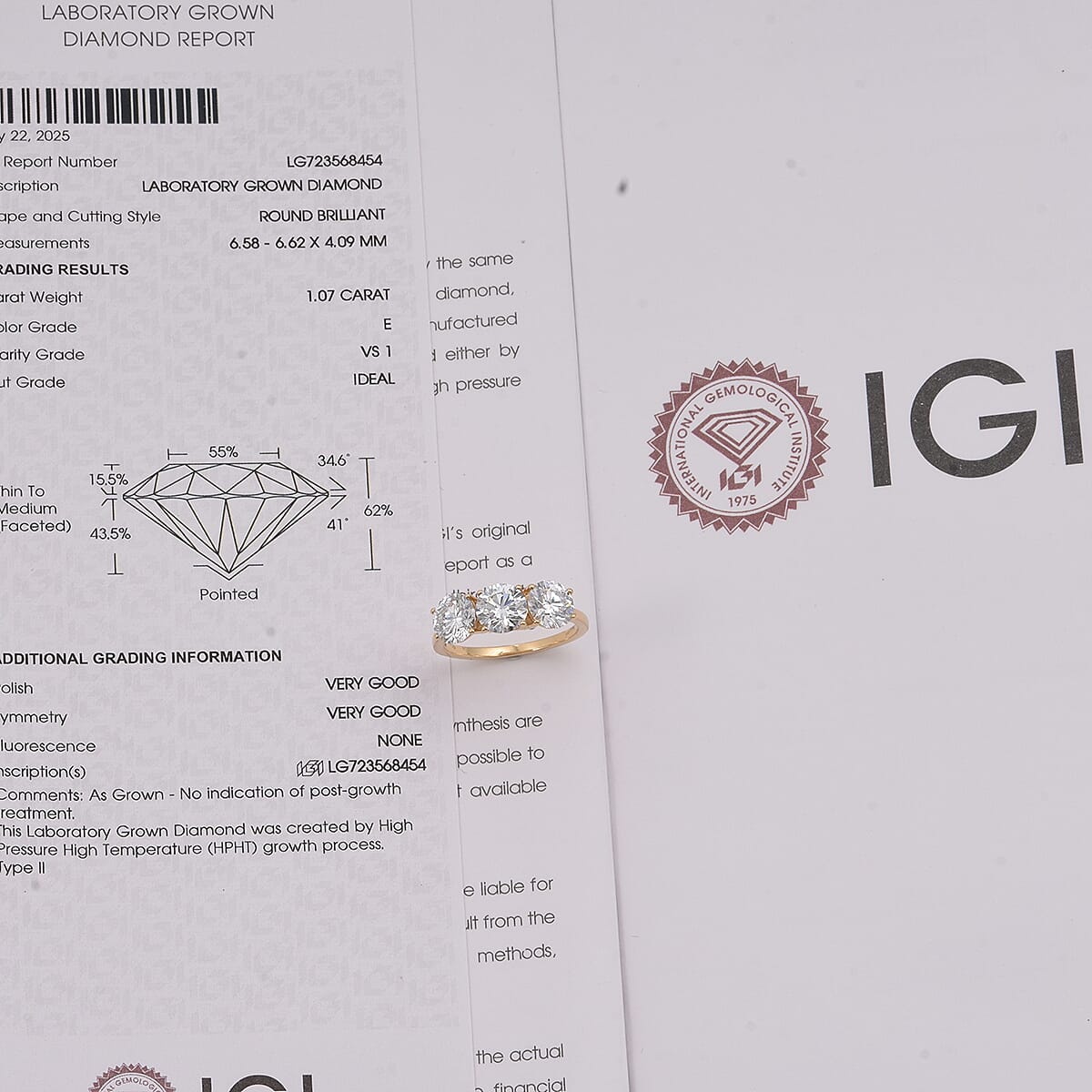 Luxuriant 18K Yellow Gold IGI Certified Lab Grown Diamond (VS-EF) Ring 3.00 Ct, Gold Wt. 3.00 Gms.