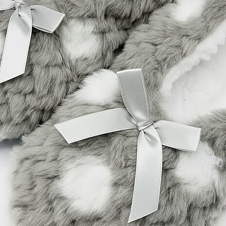 Super Soft Warm Cozy Spots Design Slipper Socks (UK 4-8) - Grey