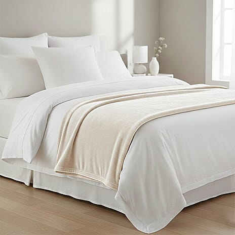 BIG CLOSEOUT OFFER - Ultra Luxurious Soft Velvet Touch Throw (Size 150 x 200 Cm) - Cream