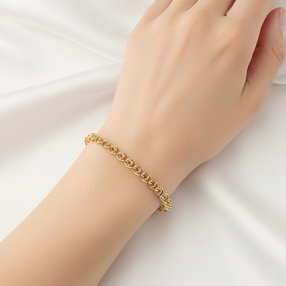 Maestro Collection - 9K Yellow Gold Infinity Link Bracelet (Size 7.5)