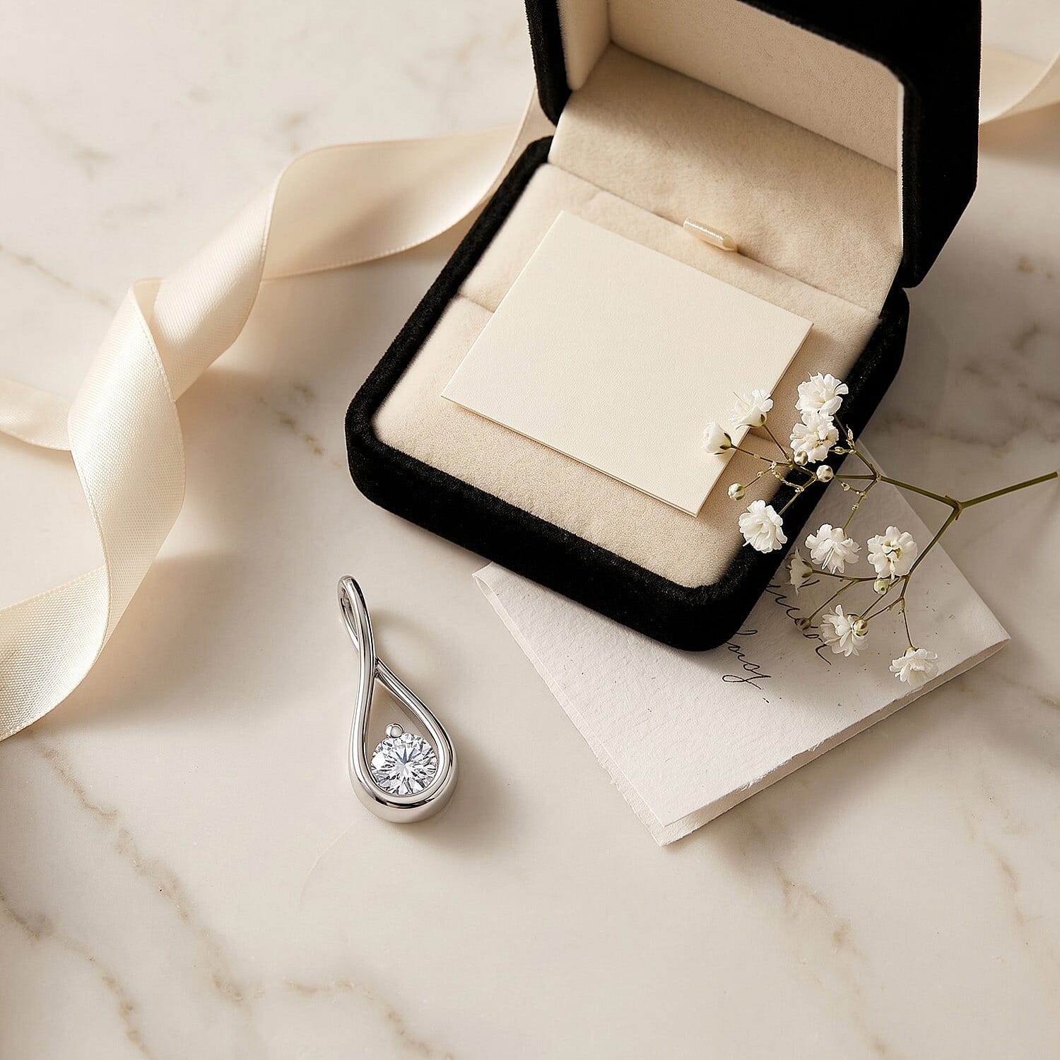 Luxuriant Lab Grown Diamond (SI-GH) Solitaire Pendant in Rhodium Overlay Sterling Silver
