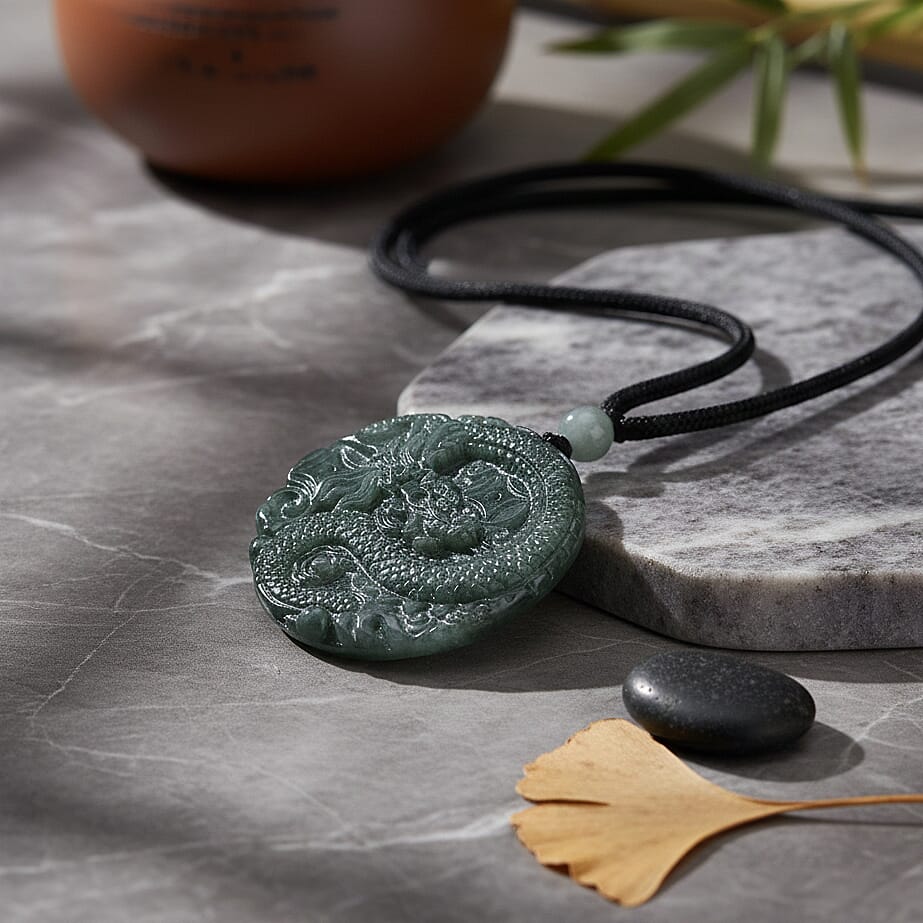 Natural Jade Stone Necklace  85.000  Ct.