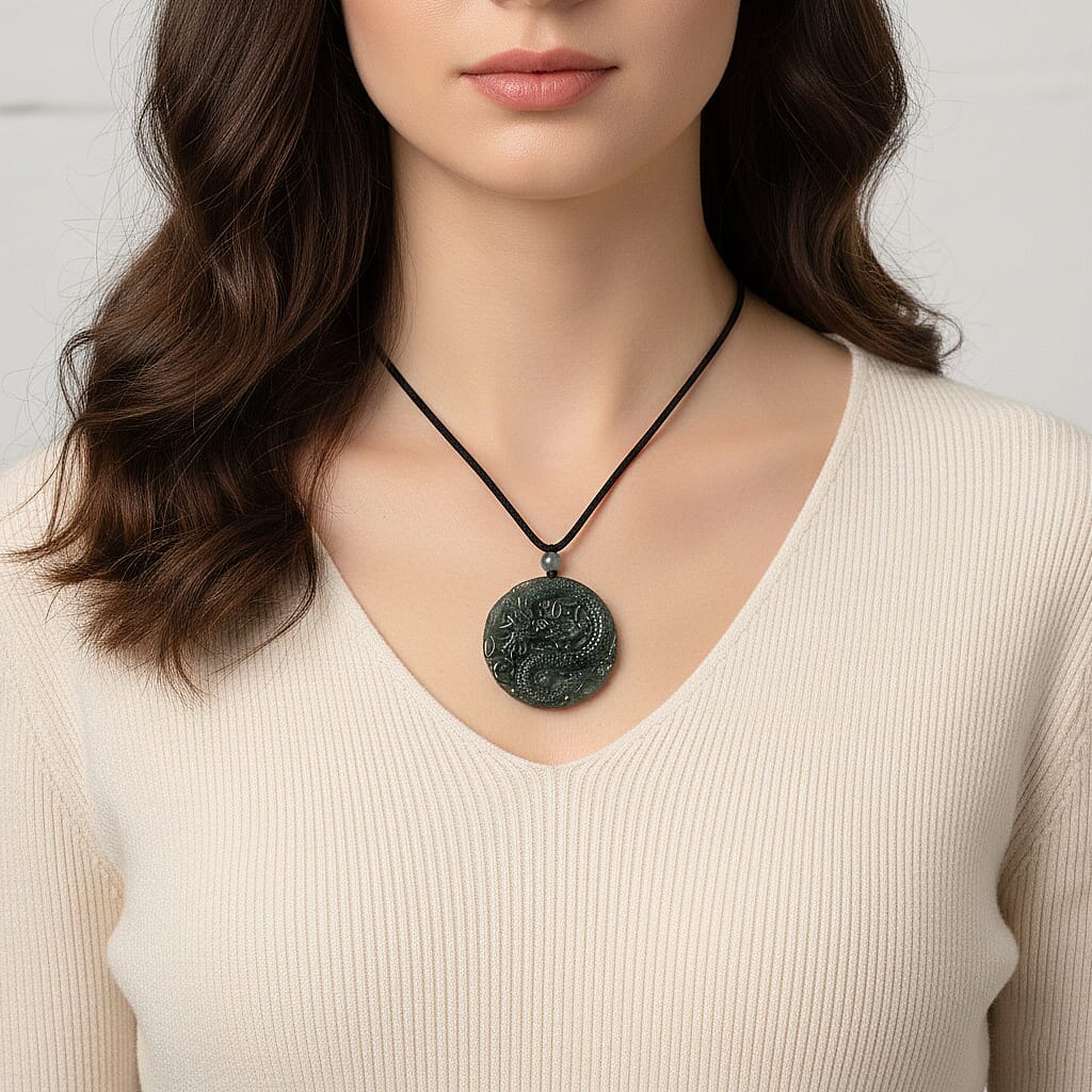 Natural Jade Stone Necklace  85.000  Ct.