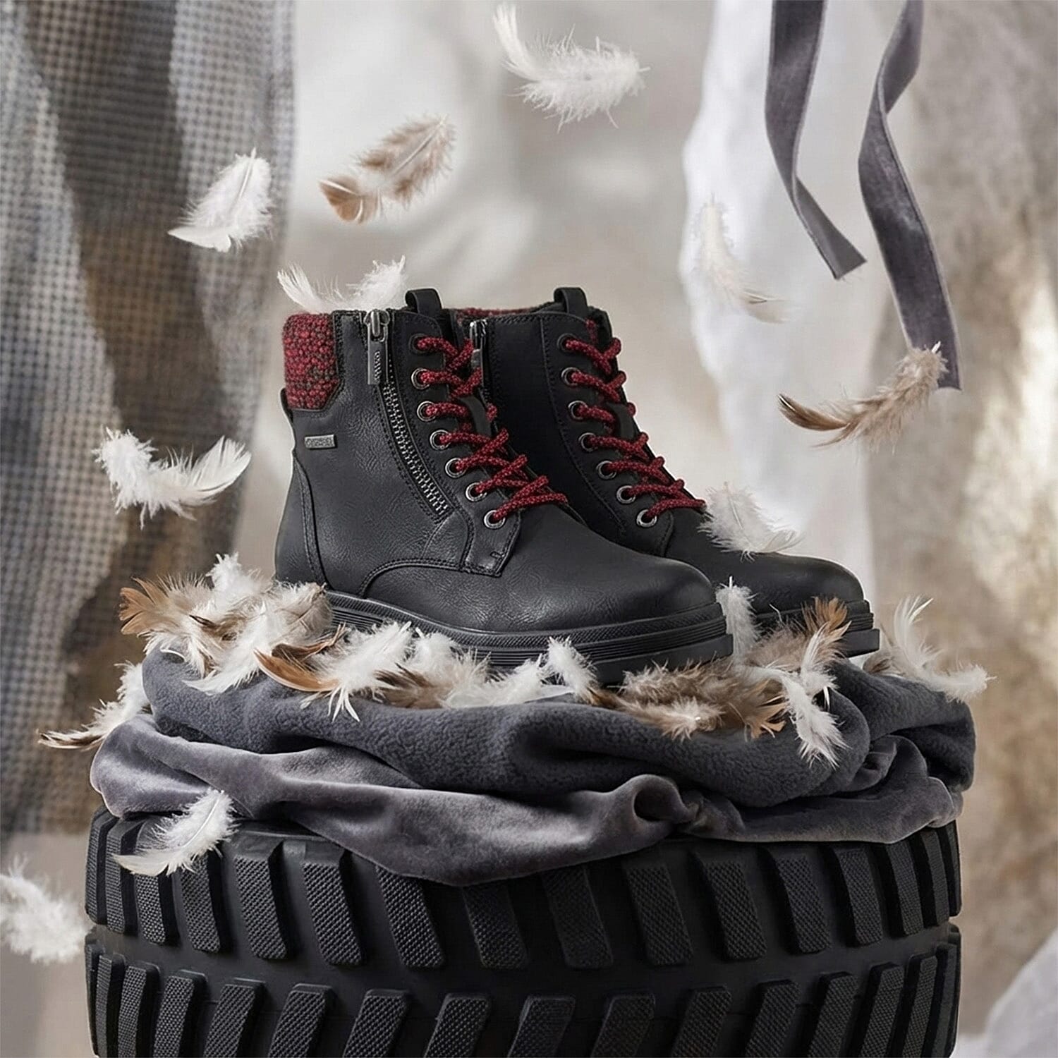 Lotus Saundra Ladies Lace Up Ankle Boots