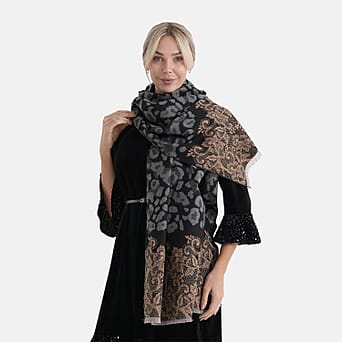 https://tjcuk.sirv.com/Products/83/7/8379470/Maisi-Leopard-Scarf-Size-One-Size-Grey_8379470_3.jpg?w=342&h=342