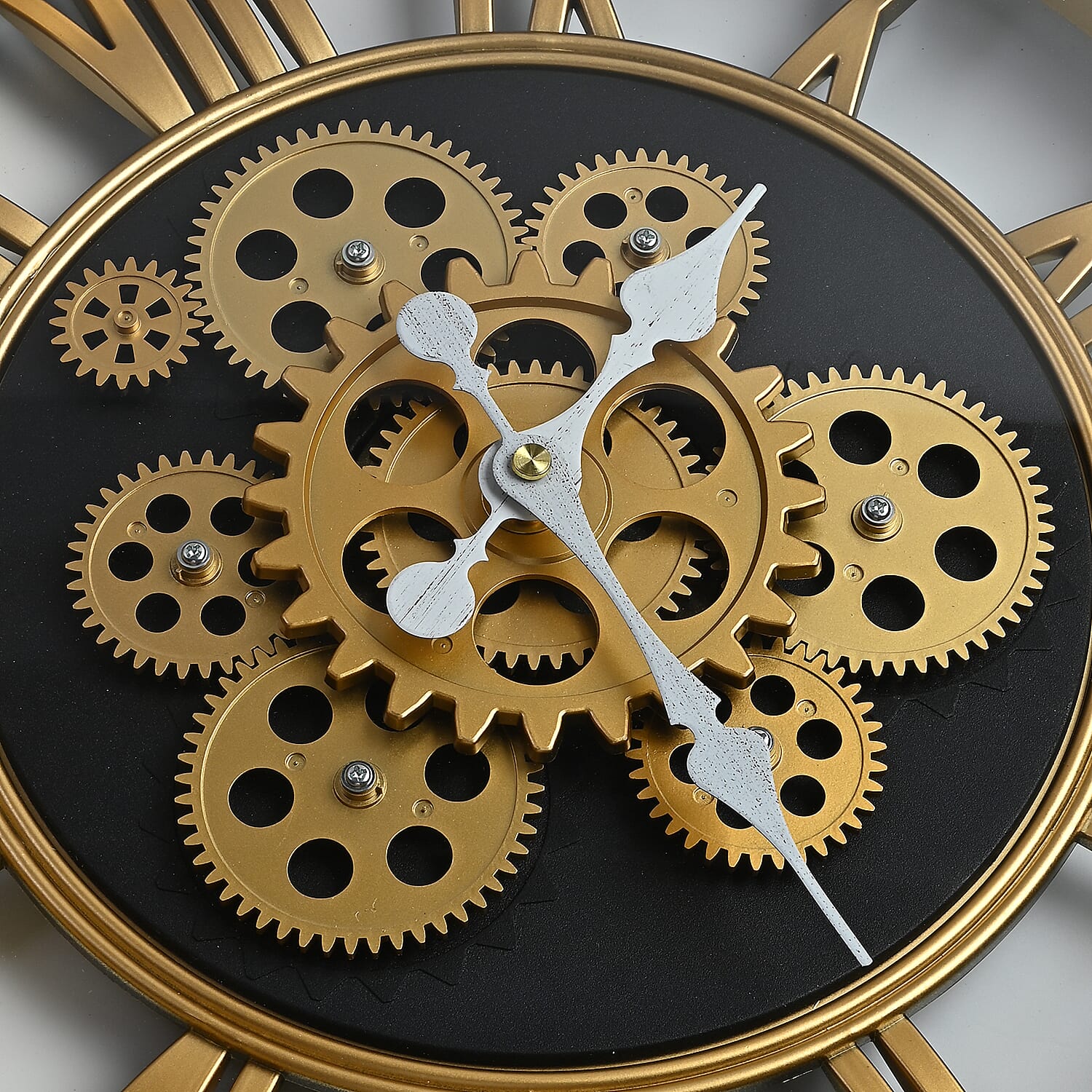 Rotating Gear Wall Clock Powered by 3 x AA Batteries (Not Included) - Red 50cm Diameter