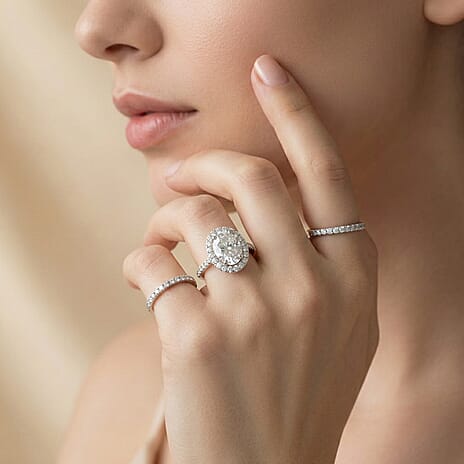 Luxuriant 950 Platinum SGL Certified (VS-EF) Lab Grown Diamond Oval Cut Halo Ring 4.75 Ct, Platinum Wt. 7.12 Gms