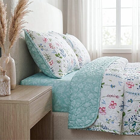 Set of 4 - Hush Haven Pinsonic Print Reversible Bedding Set - Includes Quilt, Fitted Sheet and 2 Pillowcases (Size - Double) - Multicolour