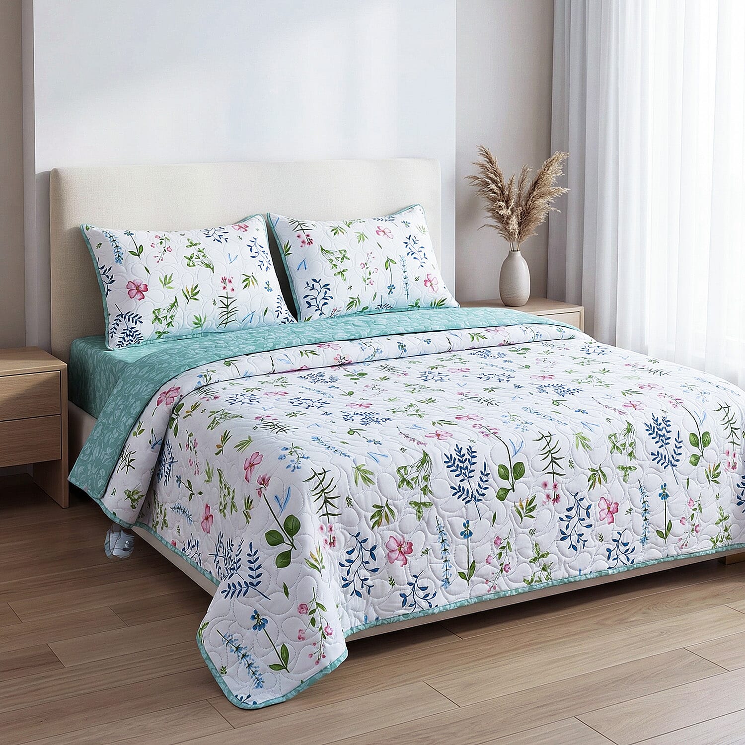 Hush Haven Floral Pinsonic Bedding Set &ndash; 4 Piece Quilt Set with Fitted Sheet & Pillowcases
